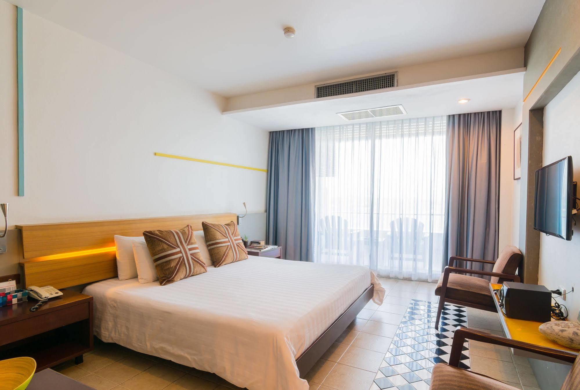 Baboona Beachfront Living Pattaya Ngoại thất bức ảnh